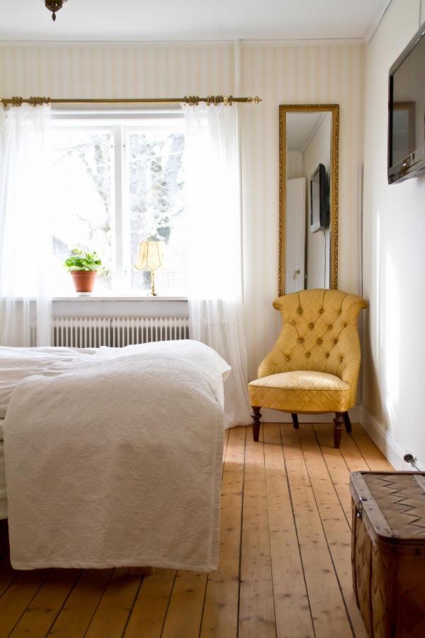 Kroksta Gard Bälinge Habitación foto